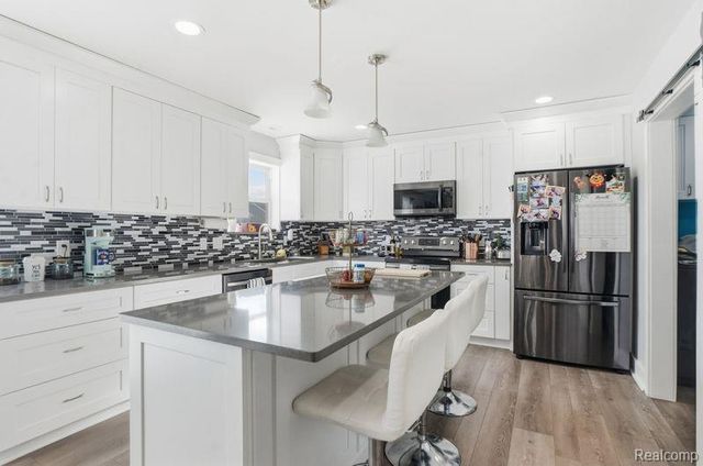 7812 Yorkshire Drive, Almont, MI 48003