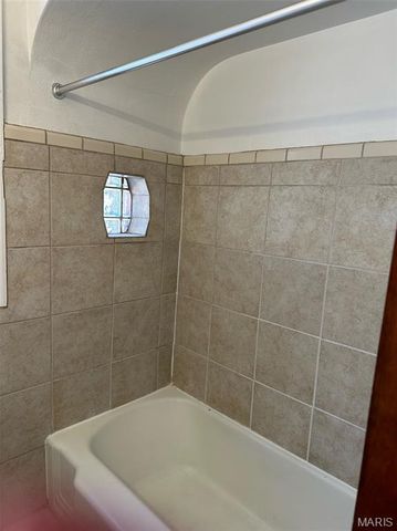 6614 Devonshire Avenue, St Louis, MO 63109