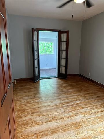 6614 Devonshire Avenue, St Louis, MO 63109