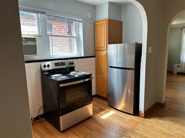 6614 Devonshire Avenue, St Louis, MO 63109