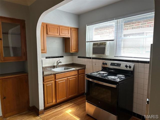 6614 Devonshire Avenue, St Louis, MO 63109