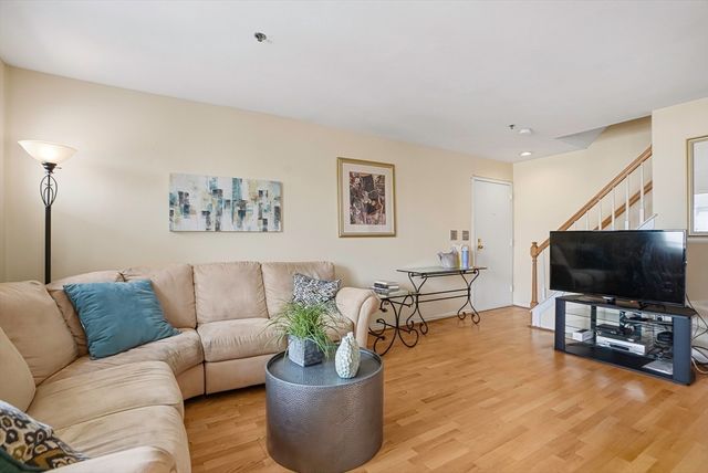 200 Falls Blvd F307, Quincy, MA 02169