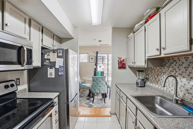 200 Falls Blvd F307, Quincy, MA 02169
