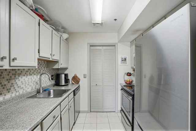 200 Falls Blvd F307, Quincy, MA 02169