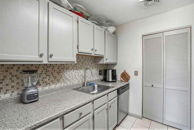 200 Falls Blvd F307, Quincy, MA 02169