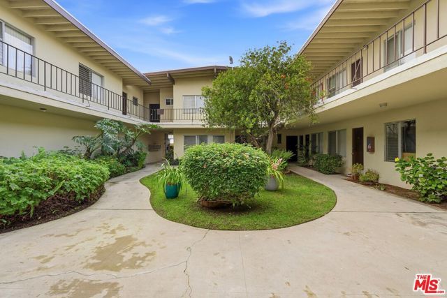 21110 Wood Avenue, Torrance, CA 90503