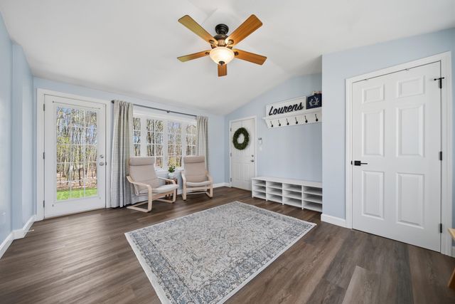 7 Vernon Street, Hudson, NH 03051