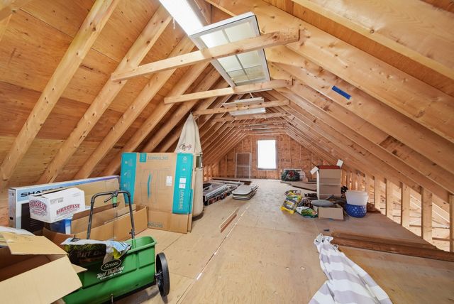 7 Vernon Street, Hudson, NH 03051