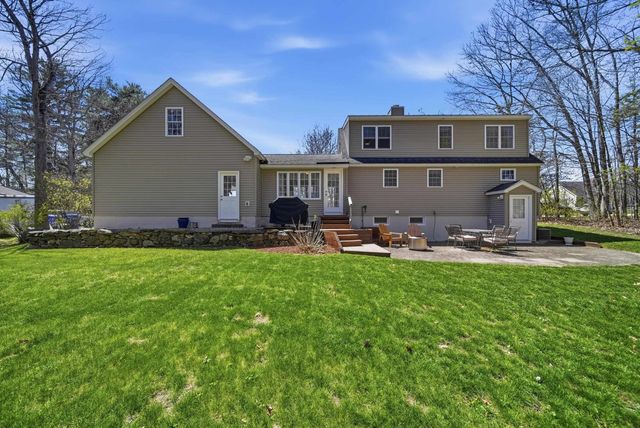 7 Vernon Street, Hudson, NH 03051