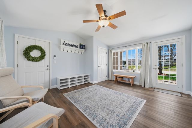 7 Vernon Street, Hudson, NH 03051