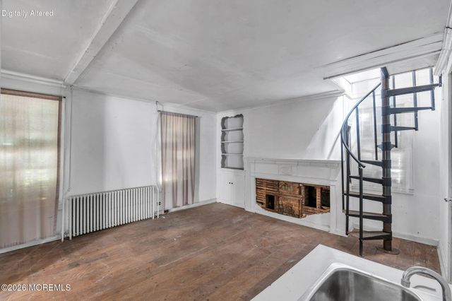 8 Church Street, Middletown, NJ 07748