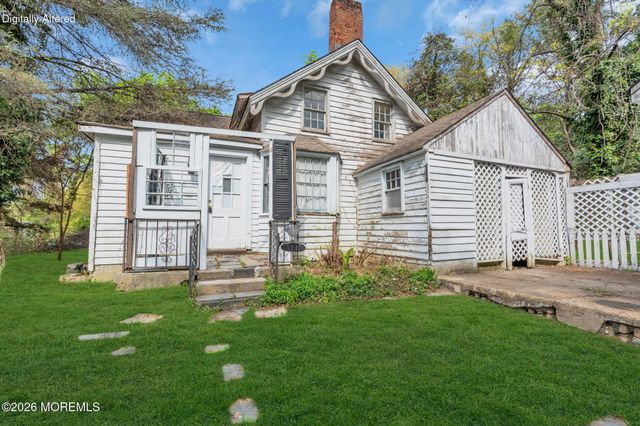 8 Church Street, Middletown, NJ 07748