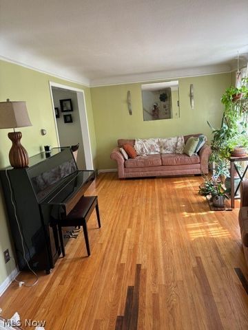 1129 Avondale, South Euclid, OH 44121