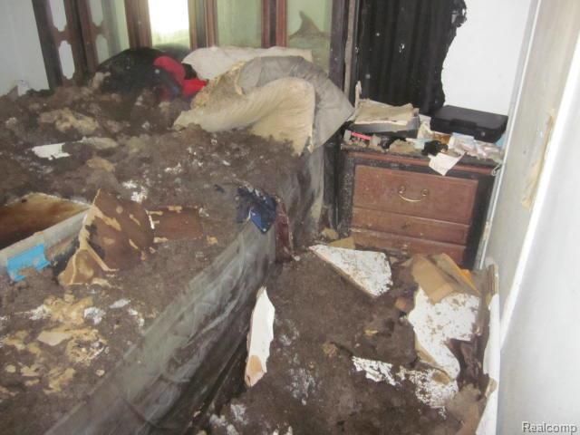 1805 Montana Avenue, Flint, MI 48506