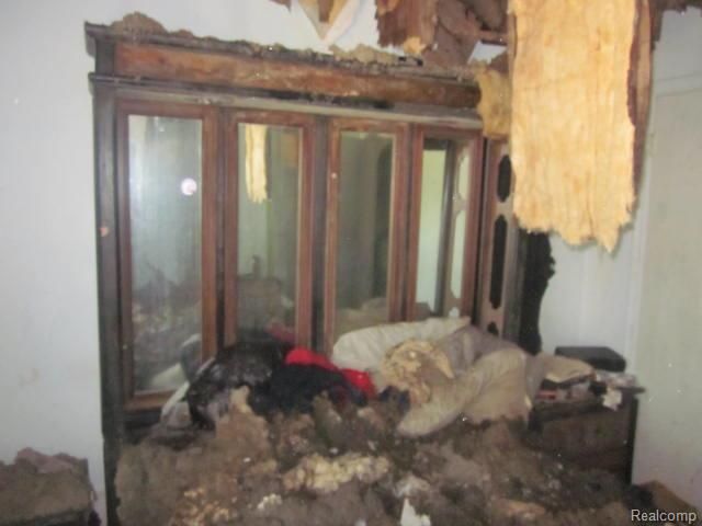 1805 Montana Avenue, Flint, MI 48506