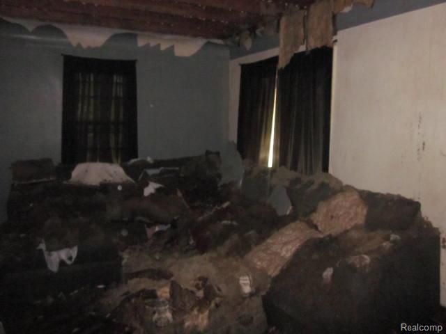 1805 Montana Avenue, Flint, MI 48506