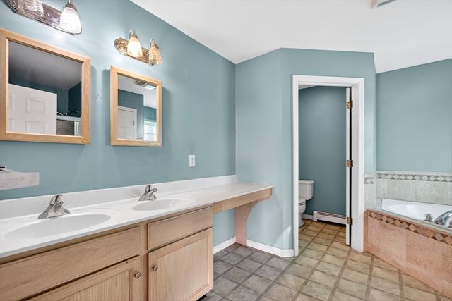 70 Walnut St, Quincy, MA 02171