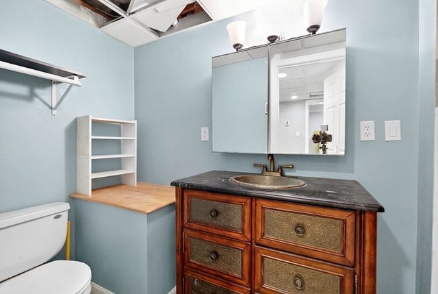 70 Walnut St, Quincy, MA 02171