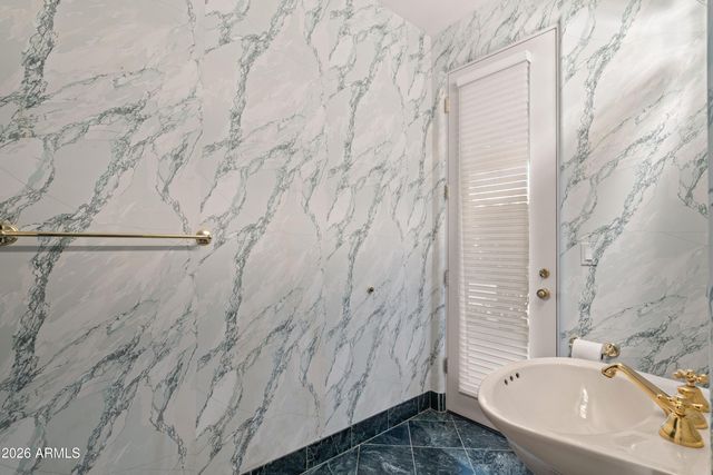 11944 E BERYL Avenue, Scottsdale, AZ 85259