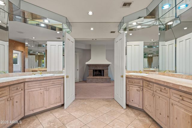 11944 E BERYL Avenue, Scottsdale, AZ 85259