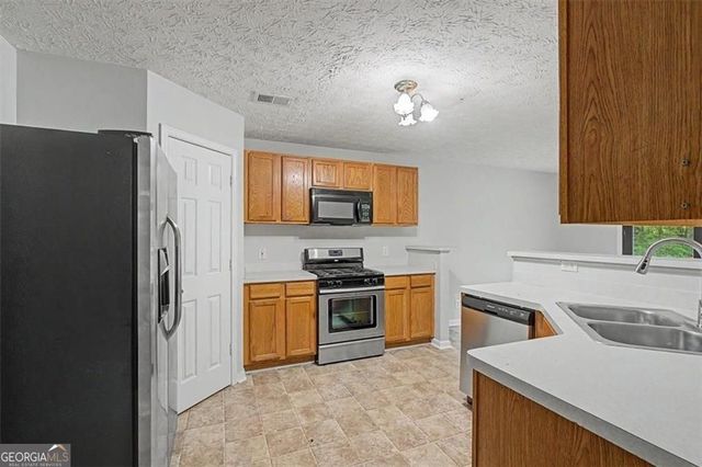 2927 Jim Owens Road, Kennesaw, GA 30152