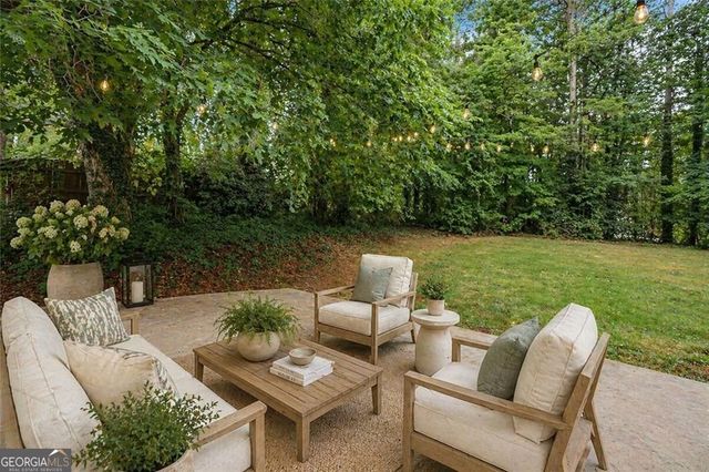 2927 Jim Owens Road, Kennesaw, GA 30152