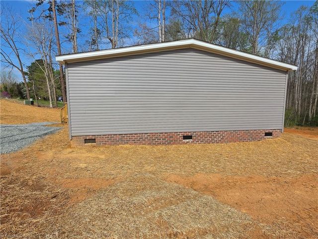 196 Briar Creek Estates, Thomasville, NC 27360