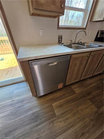 196 Briar Creek Estates, Thomasville, NC 27360