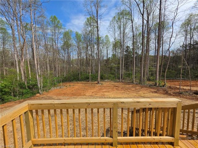 196 Briar Creek Estates, Thomasville, NC 27360