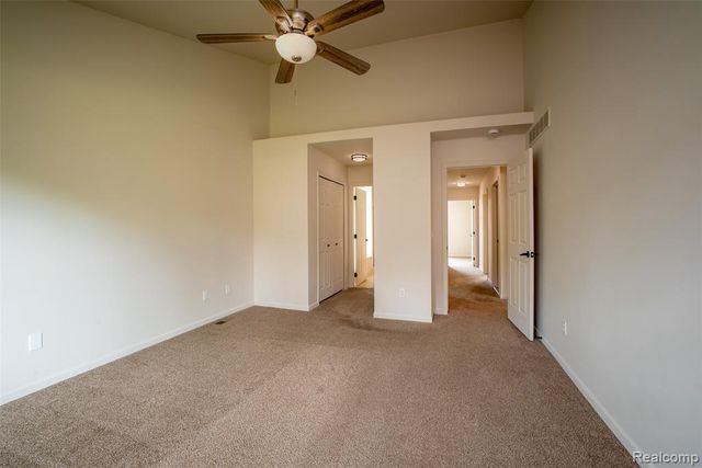 19108 Red Oak Lane, Brownstown, MI 48193