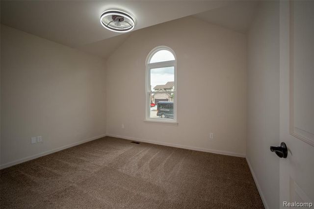 19108 Red Oak Lane, Brownstown, MI 48193