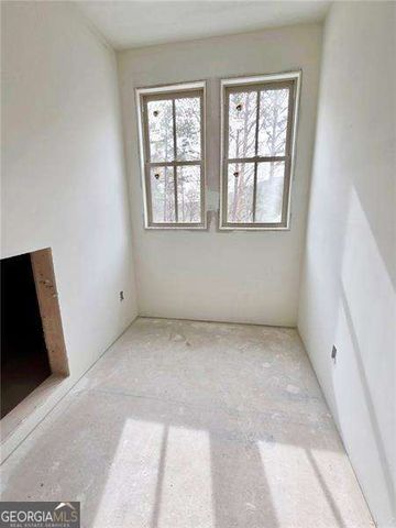 176 Cherokee Drive S, Waleska, GA 30183