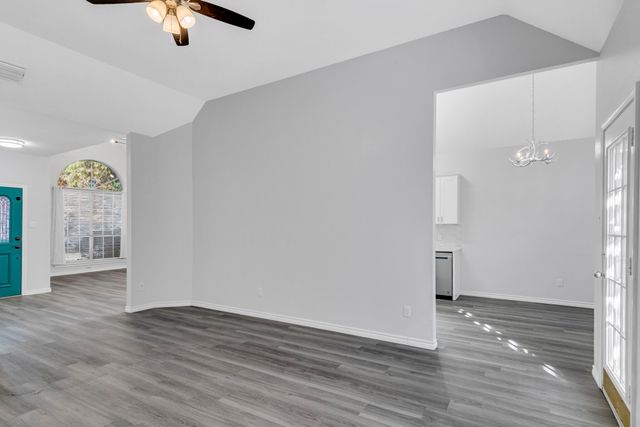 5105 Haydenbend Circle, Grapevine, TX 76051