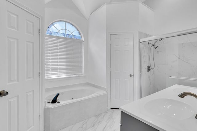 5105 Haydenbend Circle, Grapevine, TX 76051