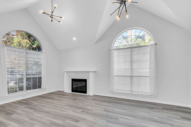 5105 Haydenbend Circle, Grapevine, TX 76051