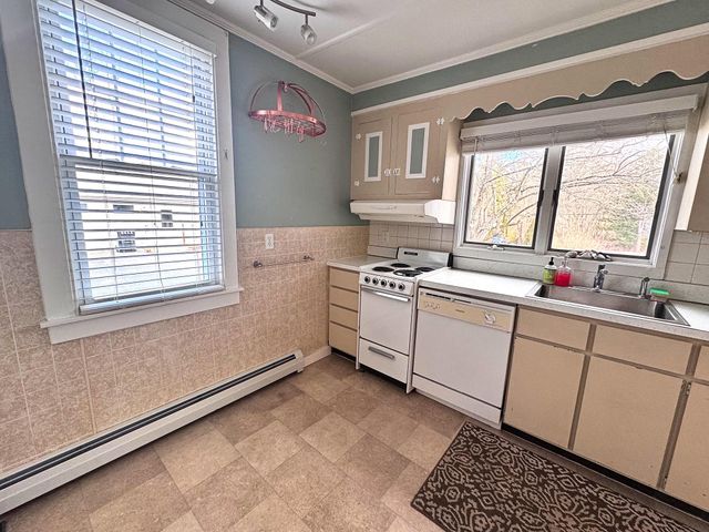 341 Dewey Street, Bennington, VT 05201