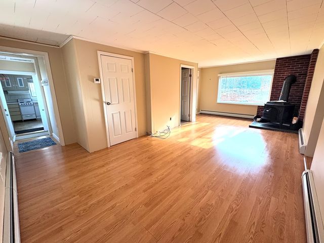 341 Dewey Street, Bennington, VT 05201