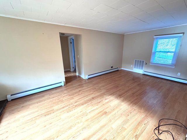 341 Dewey Street, Bennington, VT 05201