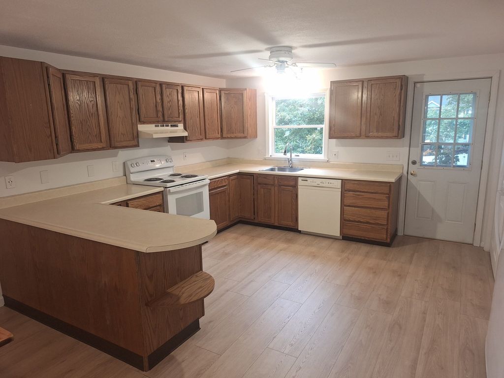 79 Grandview 1, Revere, MA 02151