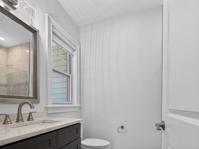 16 Walsh Road, Bedford, MA 01730