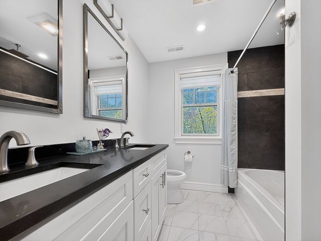 16 Walsh Road, Bedford, MA 01730