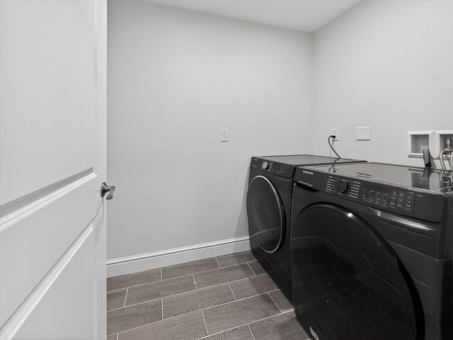 16 Walsh Road, Bedford, MA 01730