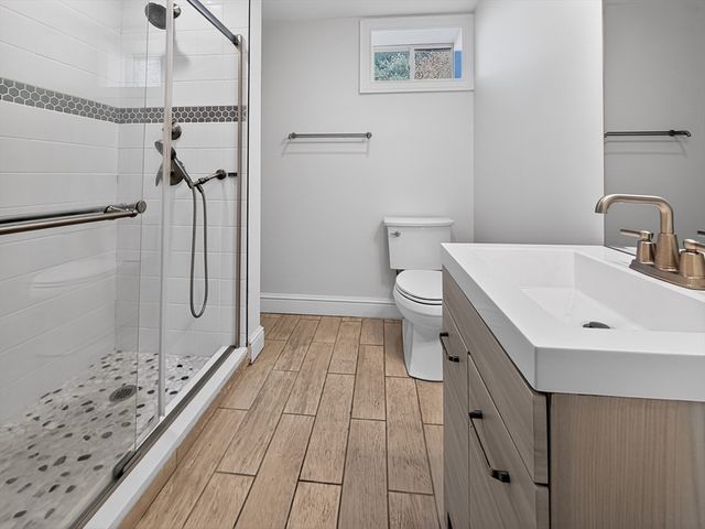 16 Walsh Road, Bedford, MA 01730