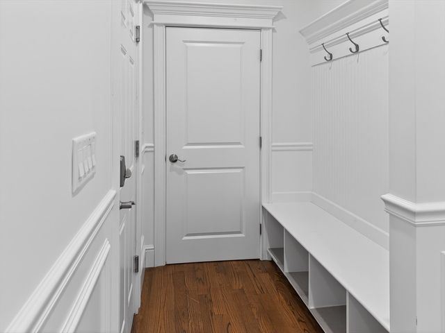 16 Walsh Road, Bedford, MA 01730