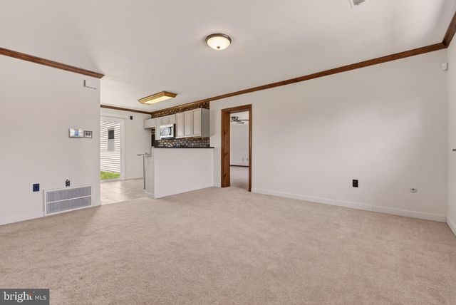 34 ARCHER CIR, Newark, DE 19702