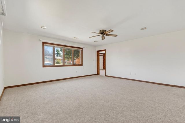 34 ARCHER CIR, Newark, DE 19702