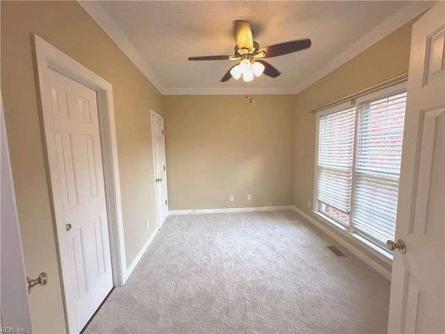 8 Wornom Farm RD, Poquoson, VA 23662