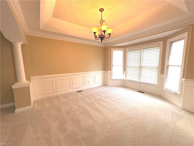 8 Wornom Farm RD, Poquoson, VA 23662