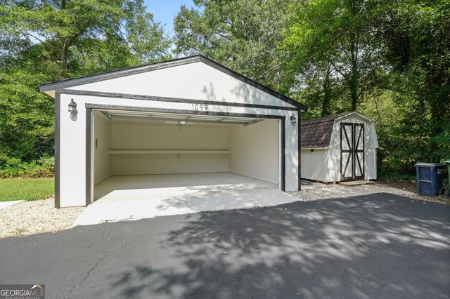 1099 Pine Valley Road, Griffin, GA 30224