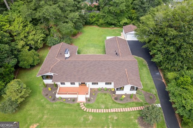 1099 Pine Valley Road, Griffin, GA 30224